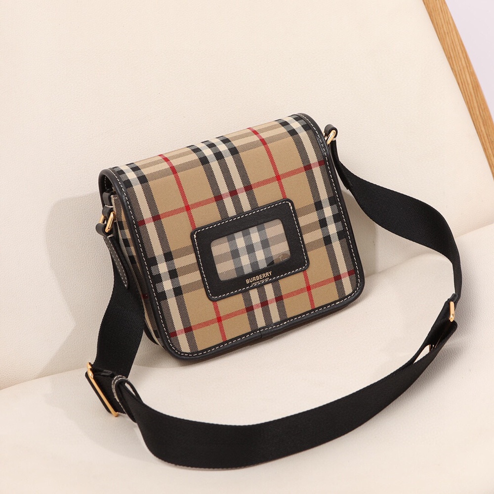 [버버리] Burberry Bag 버버리 빈티지 체크 크로스바디 백 18X16X7cm