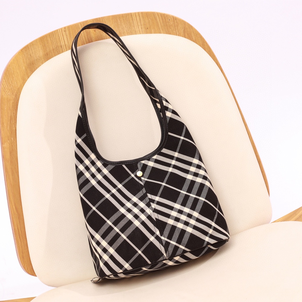 [버버리] Burberry Bag 버버리 빈티지 체크 호보 백 26.5X13.5X46