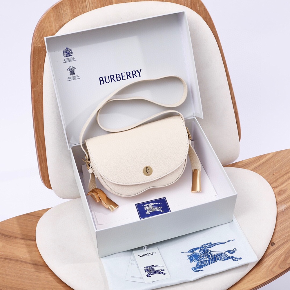 [버버리] Burberry Bag 버버리 체스 사첼 숄더 백 Chess Satchel BagDaniel Lee 25X6.5X17.5cm