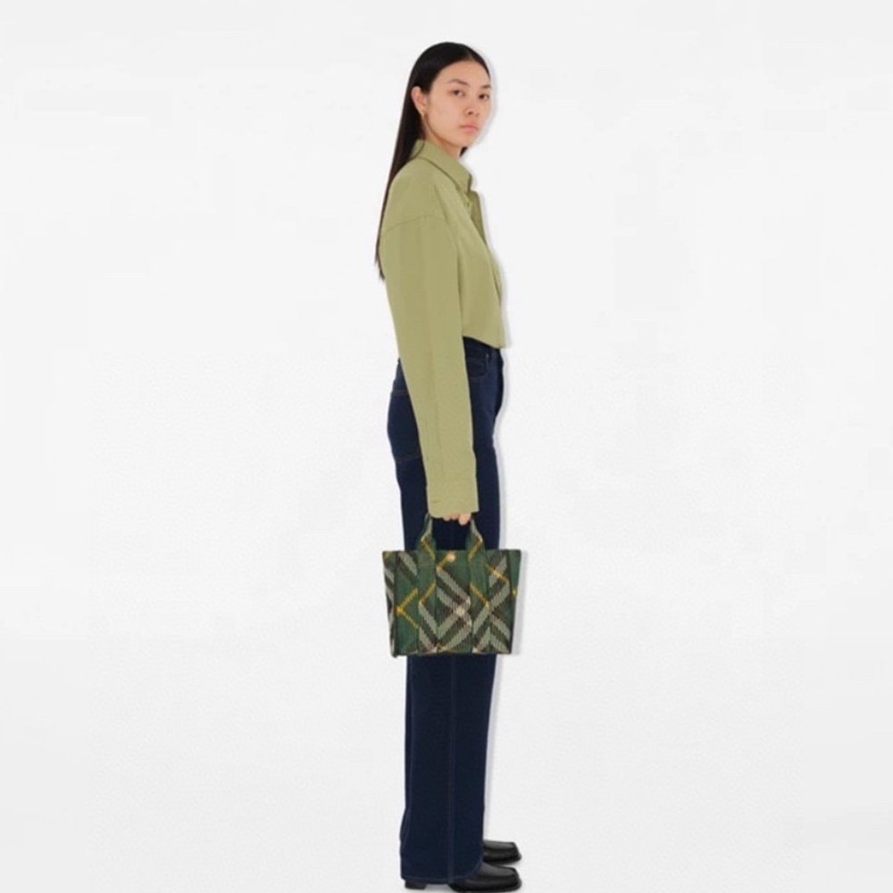 [버버리] Burberry Bag 버버리 체크 나이론 크로스 겸 토트 백 25 x 11 x 22 cm