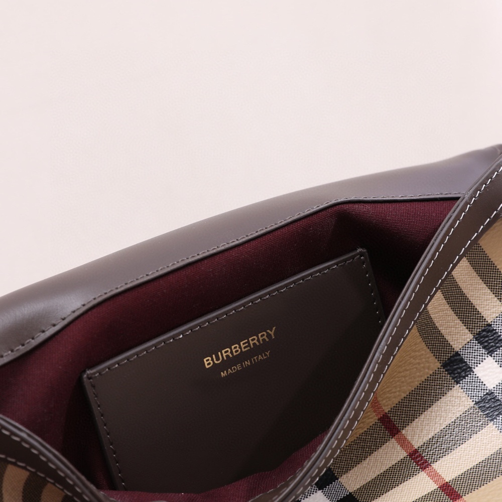 [버버리] Burberry Bag 버버리 탑 핸들 노트 백 24×8x 14 cm