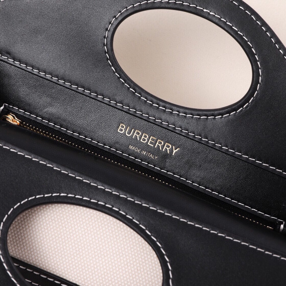 [버버리] Burberry Bag 버버리 호스페리 로고 캔버스 레더 미니 포켓백 19X15X5cm 23X26cm (