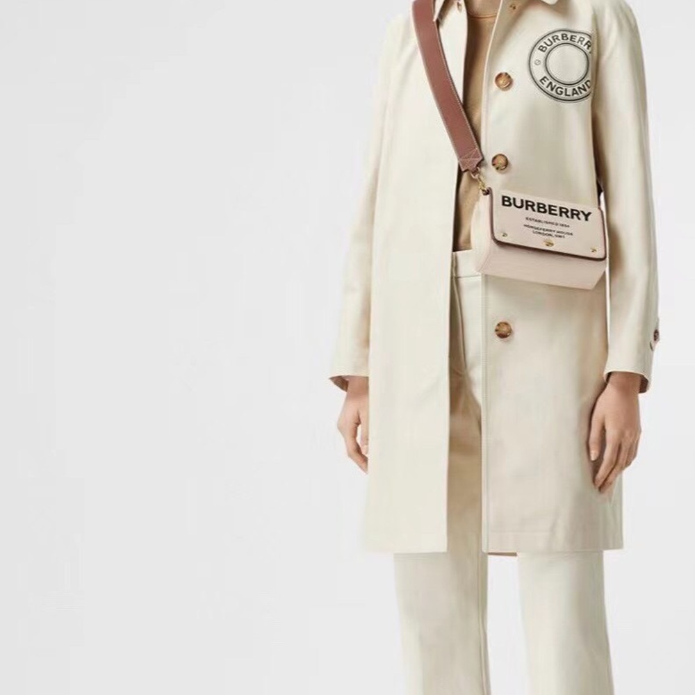 [버버리] Burberry Bag 버버리 호스페리 로고 캔버스 레더 미니 포켓백 19X15X5cm 23X26cm