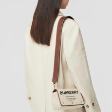 [버버리] Burberry Bag 버버리 호스페리 로고 캔버스 레더 미니 포켓백 19X15X5cm 23X26cm