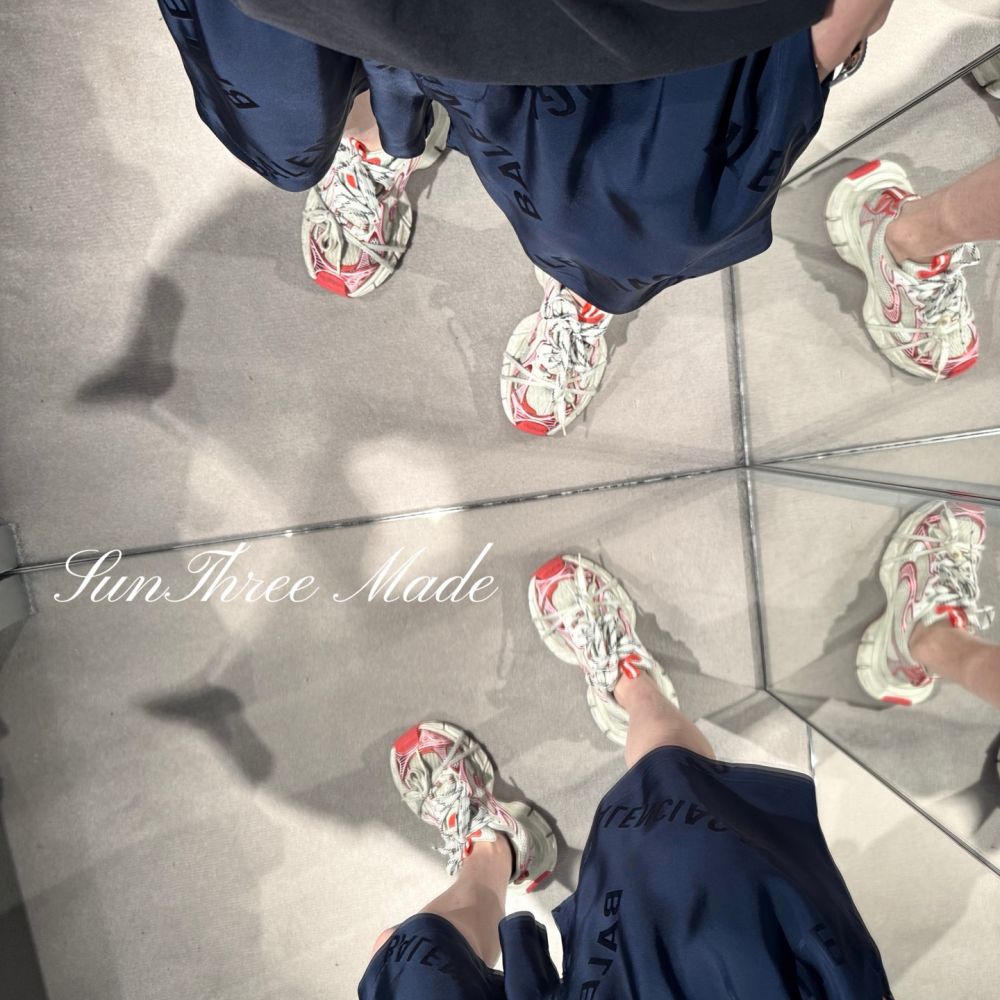 [발렌시아가] BALENCIAGA 올오버 로고 패턴 자가드 쇼츠