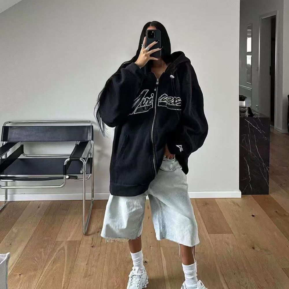 [발렌시아가] BALENCIAGA 데님 블리치드 워시드 쇼츠