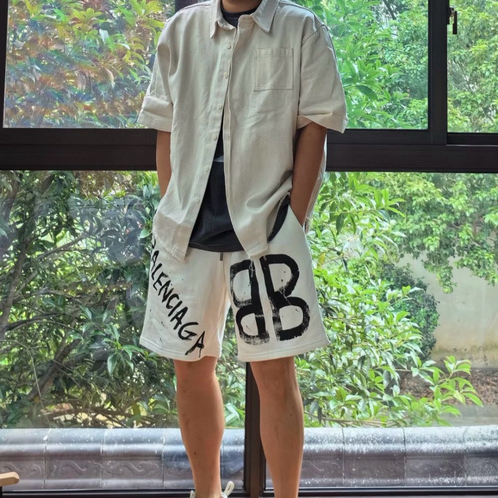 [발렌시아가] BALENCIAGA 더블 B 프린트 쇼츠