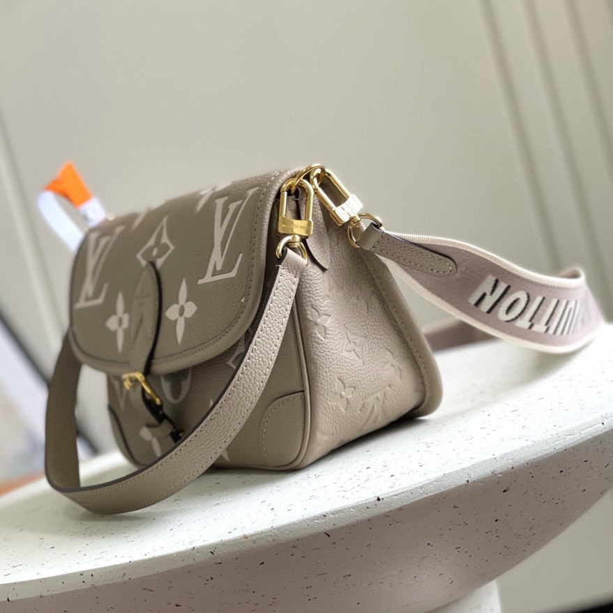 [루이비통] LOUIS VUITTON-다이앤