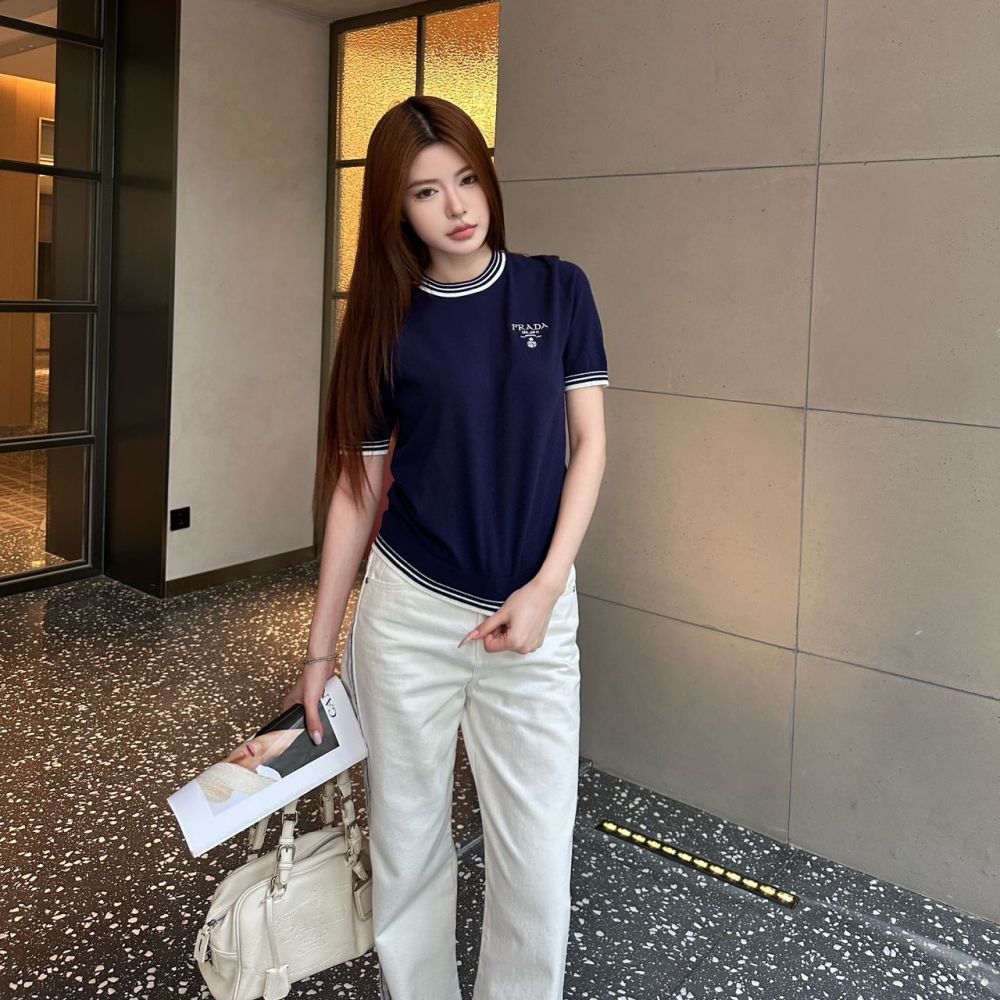 [프라다] PRADA 로고 니트 티셔츠