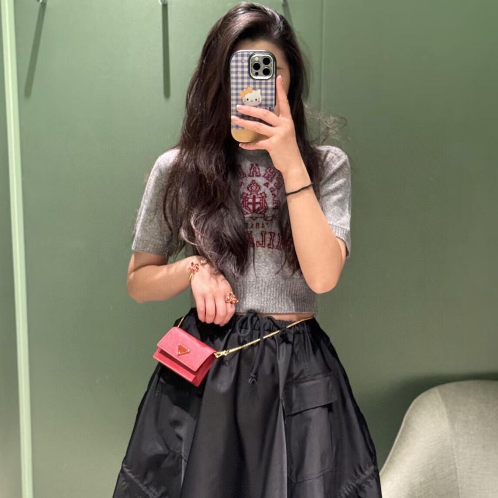 [프라다] PRADA 크루즈 일레스틱 웨이스트 스커트