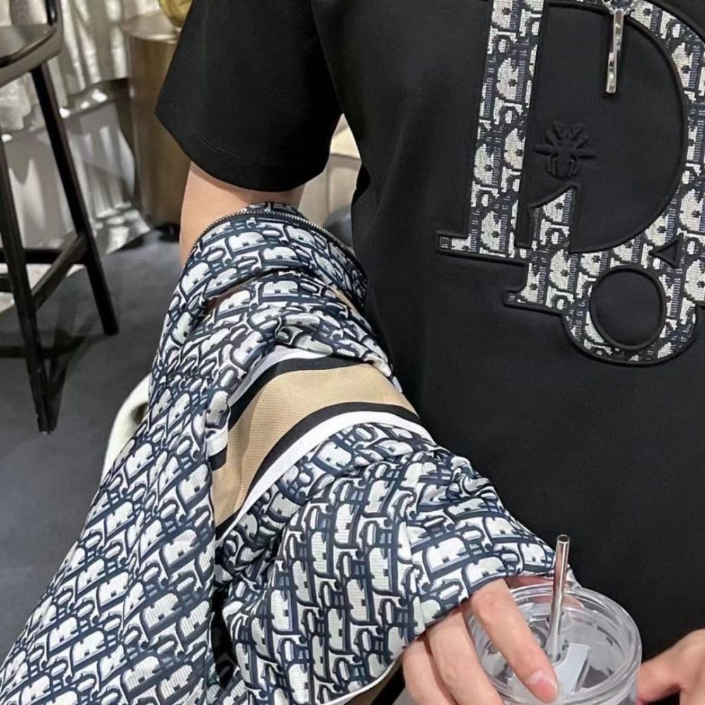 [디올] DIOR 패치 티셔츠