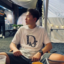 [디올] DIOR 패치 티셔츠