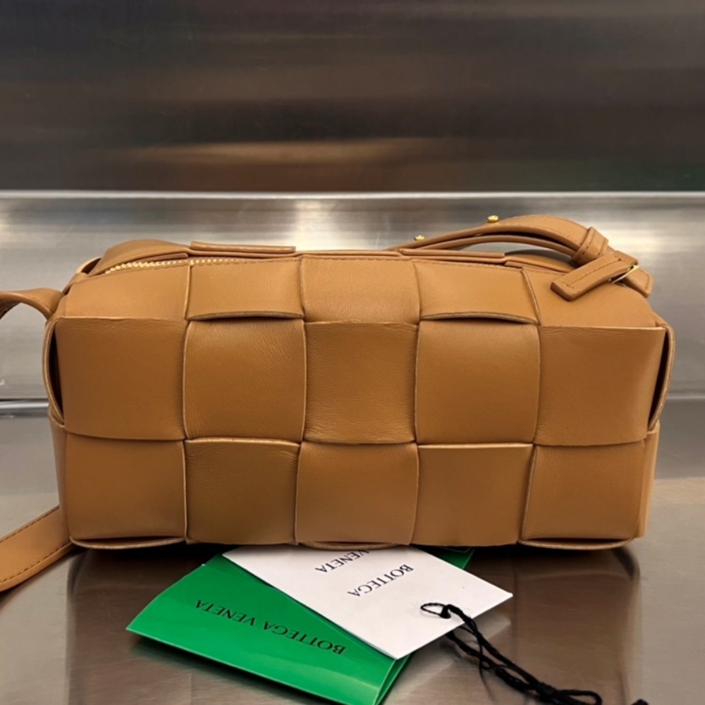 [보테가베네타] BOTTEGA VENETA 브릭카세트숄더백