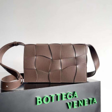 [보테가베네타] BOTTEGA VENETA 카세트