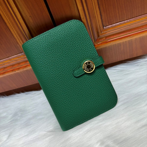 [에르메스]HERMES- Dogon 여권 지갑 Togo – Menthe  Gold