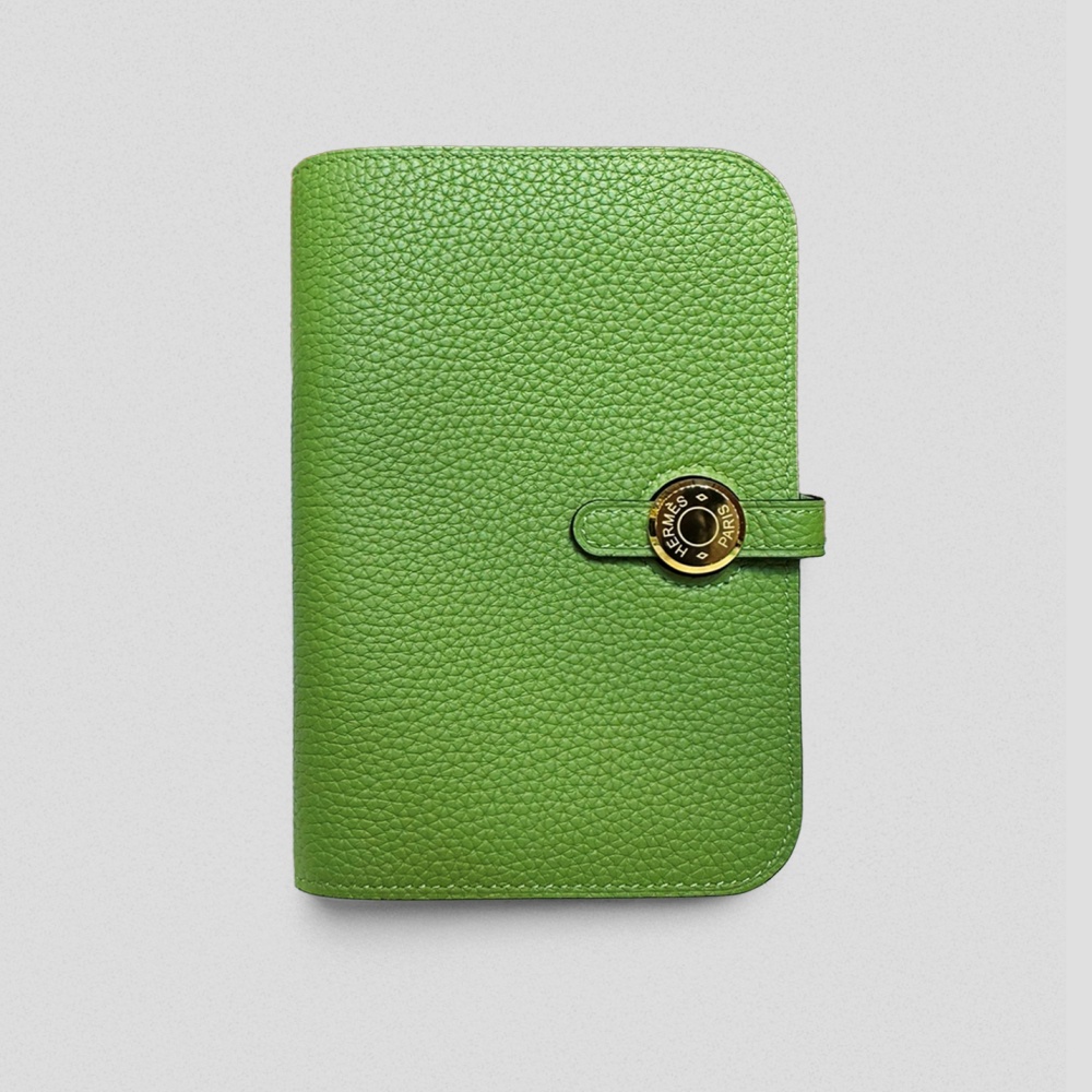 [에르메스]HERMES- Dogon 여권 지갑 Togo – Apple Green  Gold