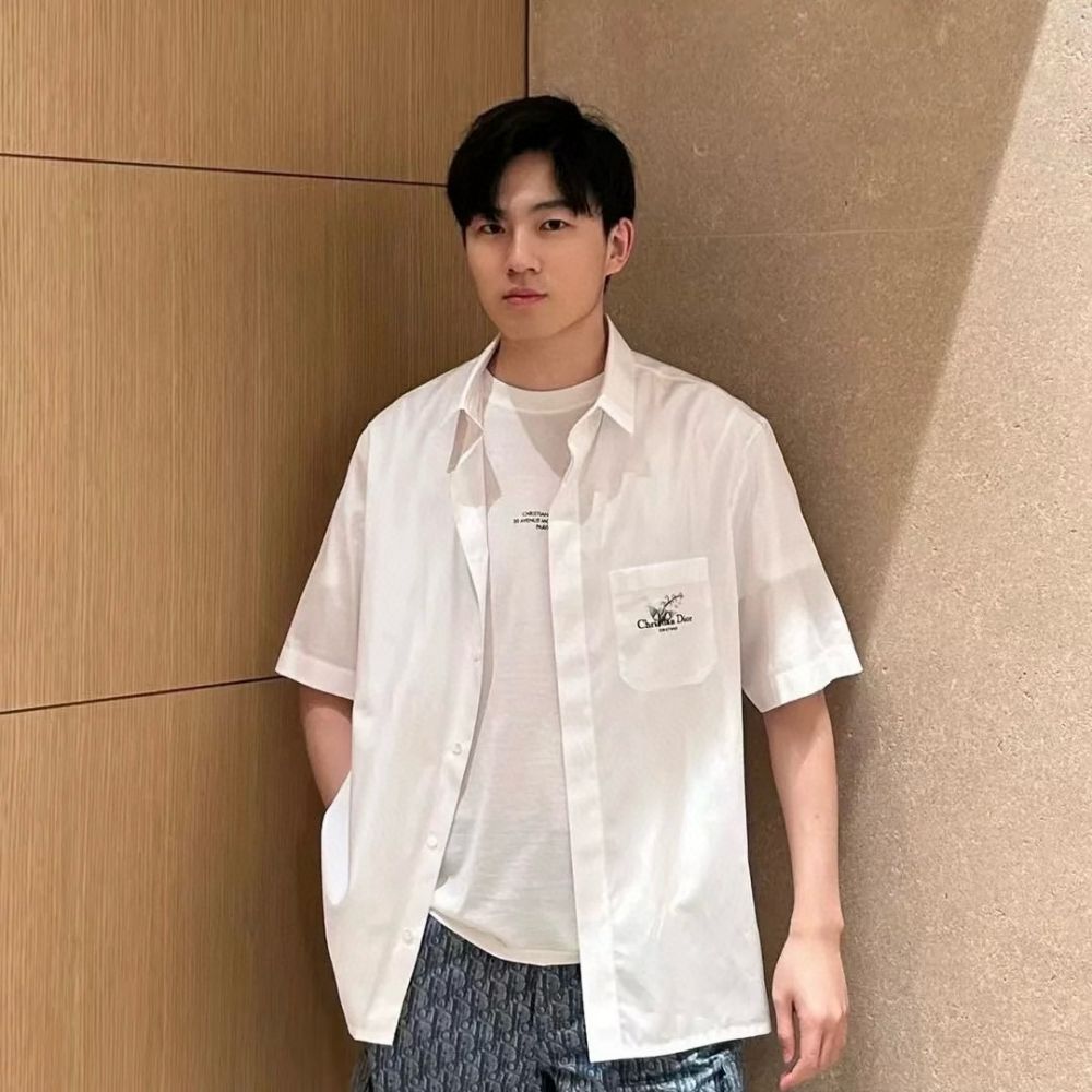 [디올] DIOR 릴리 오브 더 밸리 자수 폴로셔츠