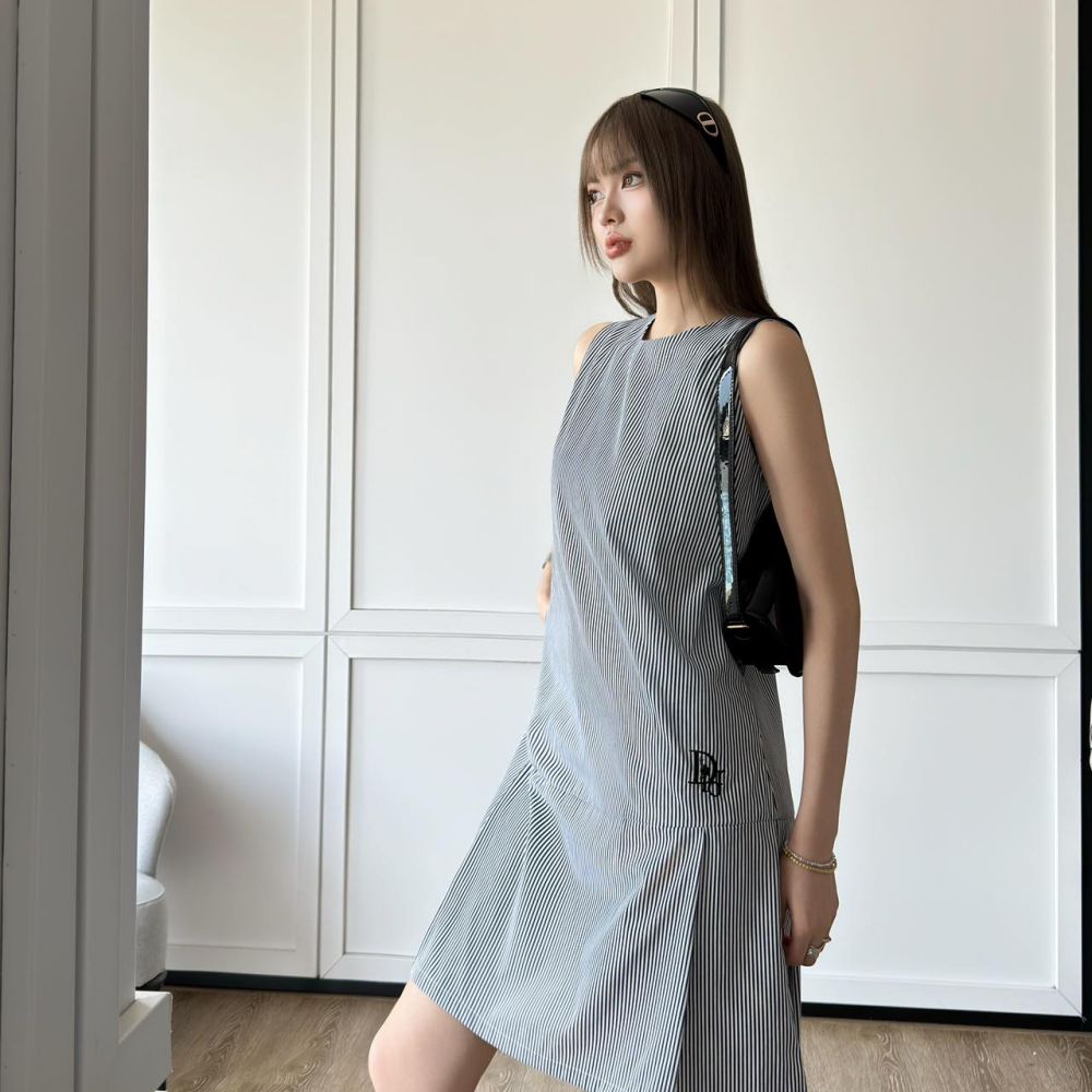 [디올] DIOR 크루즈 스트라이프 슬리브리스 드레스