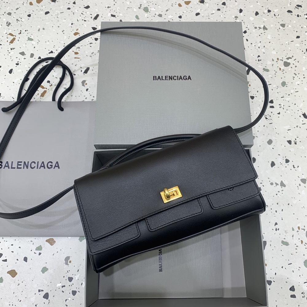 [발렌시아가] Balenciaga Air Clutch 발렌시아가 벨 에어 클러치 26x15x5cm