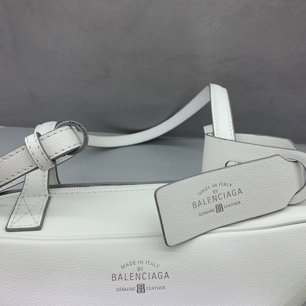 [발렌시아가] Balenciaga carrie bowling 캐리 볼링 백 36x18x14.5cm 33x12x12cm