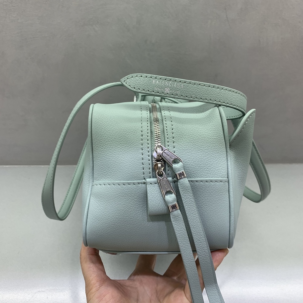 [발렌시아가] Balenciaga carrie bowling 캐리 볼링 백 36x18x14.5cm 33x12x12cm
