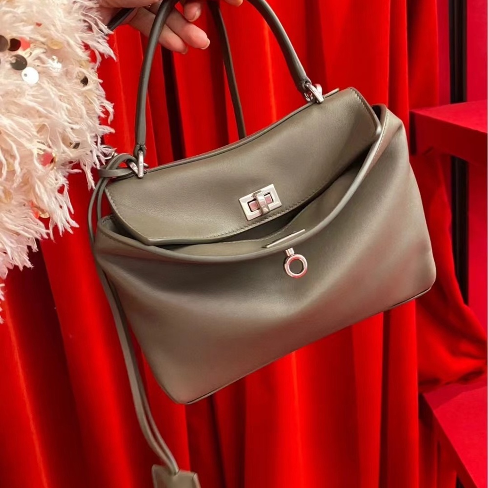 [발렌시아가] Balenciaga 로데오 3사이즈 토트 벡 Balenciaga Rodeo bag 40x30x13cm 35x23x11cm 23x10x8cm