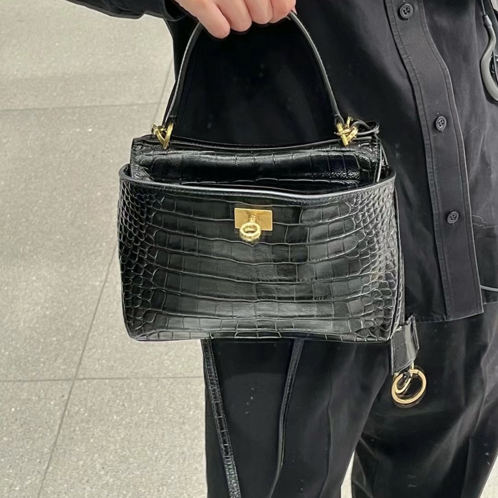 [발렌시아가] Balenciaga 로데오 3사이즈 토트 벡 Balenciaga Rodeo bag 40x30x13cm 35x23x11cm 23x10x8cm