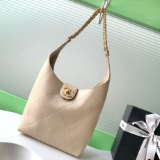 [샤넬] CHANEL 스몰 호보 핸드백 램스킨 베이지 골드 메탈