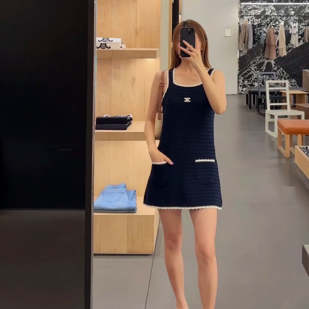 [셀린느] CELINE 트리옴프 로고 니트 드레스