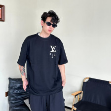 [루이비통] LOUIS VUITTON 펜던트 프린트 티셔츠