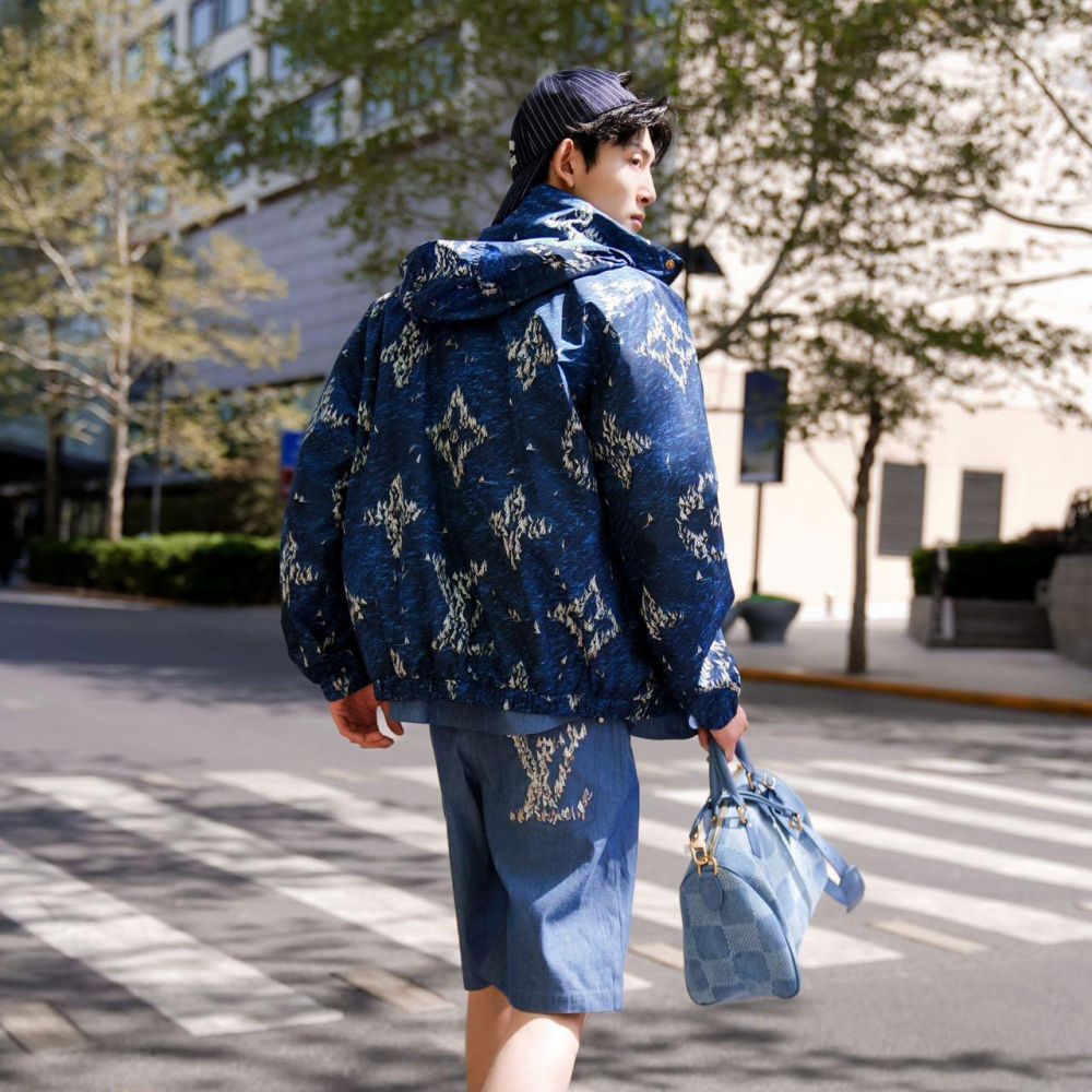 [루이비통] LOUIS VUITTON 모노그램 프린티드 윈드브레이커 자켓