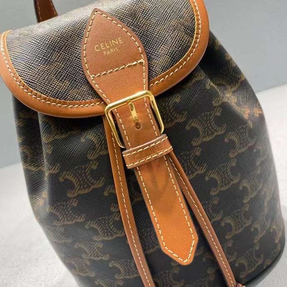 [셀린느] CELINE TRIOMPHE BACKPACK- 셀린느 미니 폴코 백팩 트리오페 TAN 197662CAS.04LU 17x20x20cm