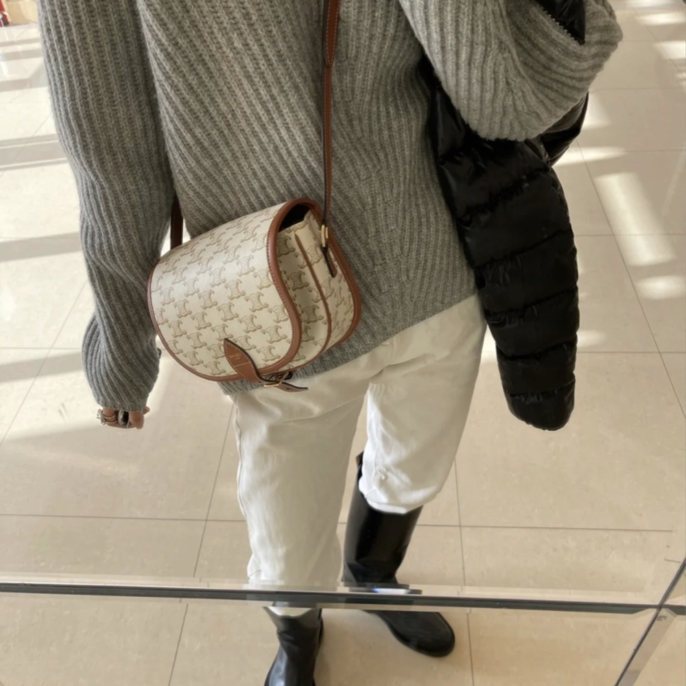 [셀린느] 191502 Celine Bag FOLCO 셀린느 폴코 숄더백 18x16x10cm