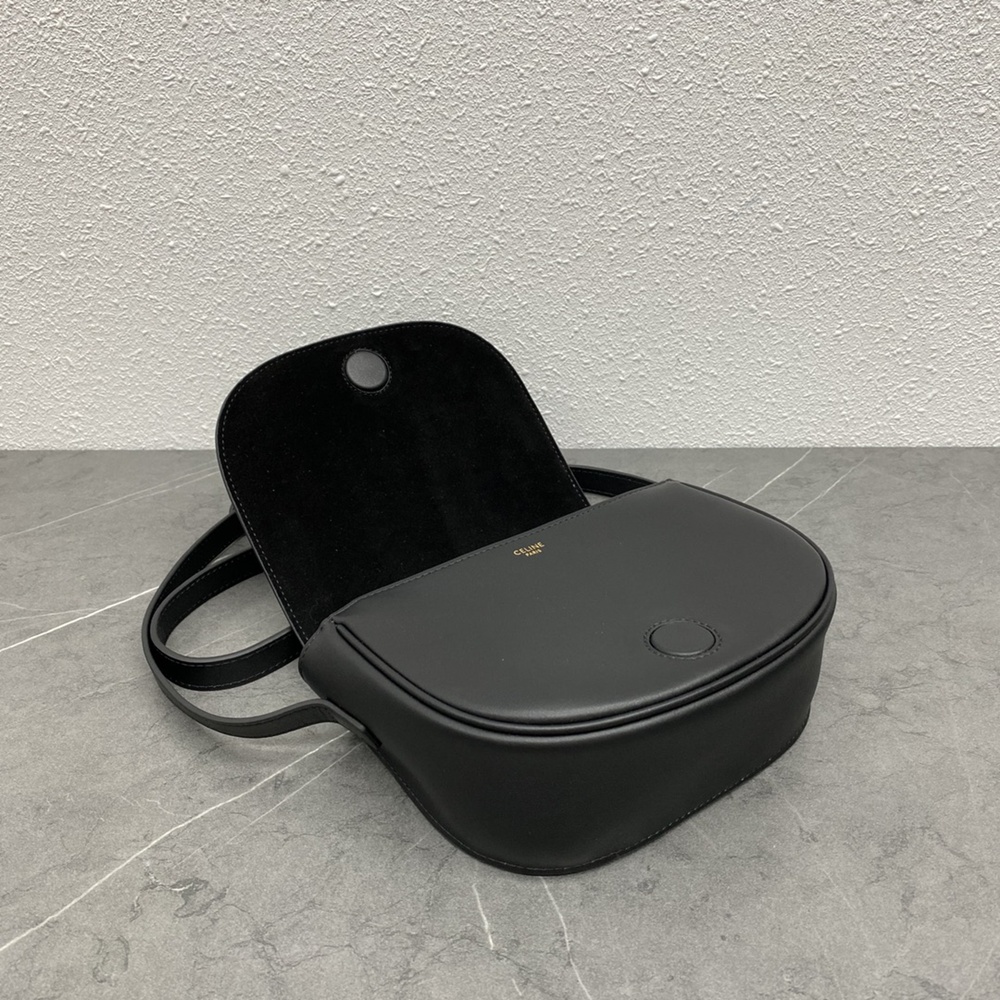 [셀린느] 191502 Celine Bag FOLCO 셀린느 폴코 숄더백 18x16x10cm