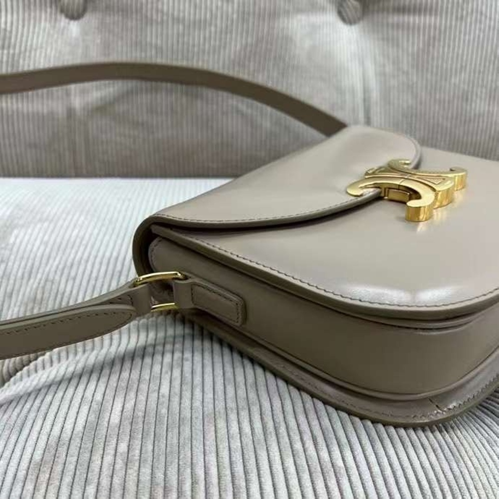 [셀린느] CELINE BESACE TRIOMPHE SHOULDER BAG - 셀린느 트리오페 베사체 캔버스 숄더백 18x16x6cm