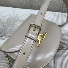 [셀린느] CELINE BESACE TRIOMPHE SHOULDER BAG - 셀린느 트리오페 베사체 캔버스 숄더백 18x16x6cm