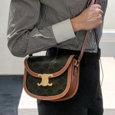 [셀린느] CELINE BESACE TRIOMPHE SHOULDER BAG - 셀린느 트리오페 베사체 캔버스 숄더백 18x16x6cm