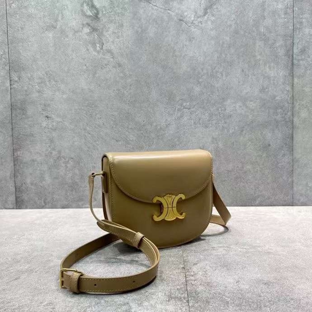 [셀린느] CELINE BESACE TRIOMPHE SHOULDER BAG - 셀린느 트리오페 베사체 캔버스 숄더백 18x16x6cm