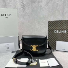 [셀린느] CELINE BESACE TRIOMPHE SHOULDER BAG - 셀린느 트리오페 베사체 캔버스 숄더백 18x16x6cm