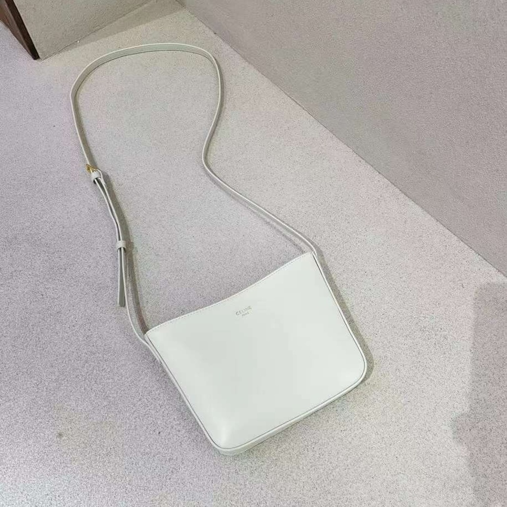 [셀린느] CELINE BESACE TRIOMPHE SHOULDER BAG - 셀린느 트리오페 베사체 캔버스 숄더백 18x16x6cm