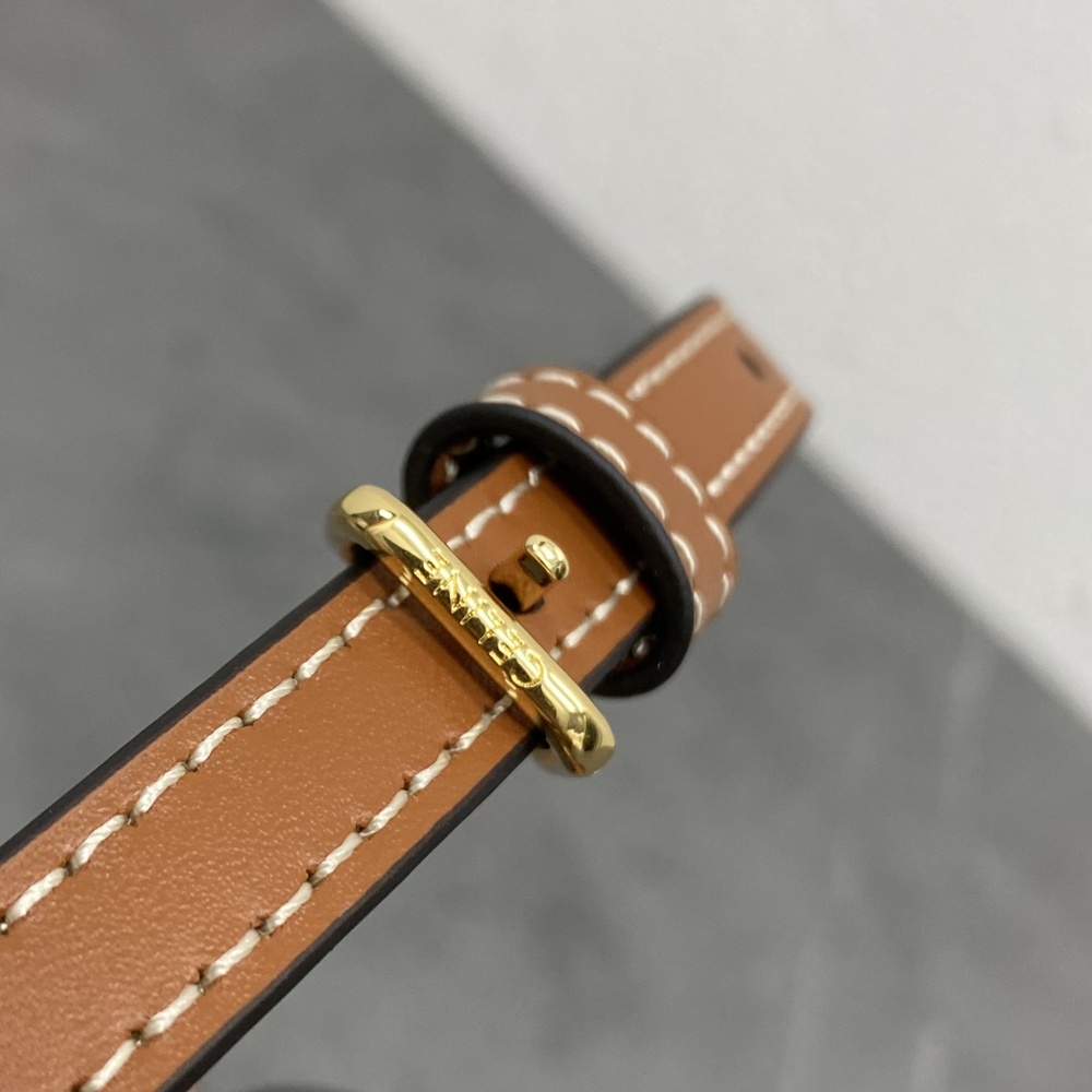 [셀린느] 100665 Celine Bag 셀린느 트리오페 캔바스 파우치 백 TRIOMPHE CANVAS 13.5x9.5x7.5cm