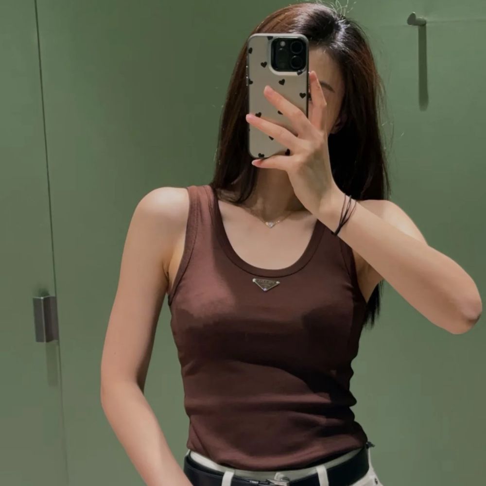 [프라다] PRADA 프라이앵글 로고 슬리브리스