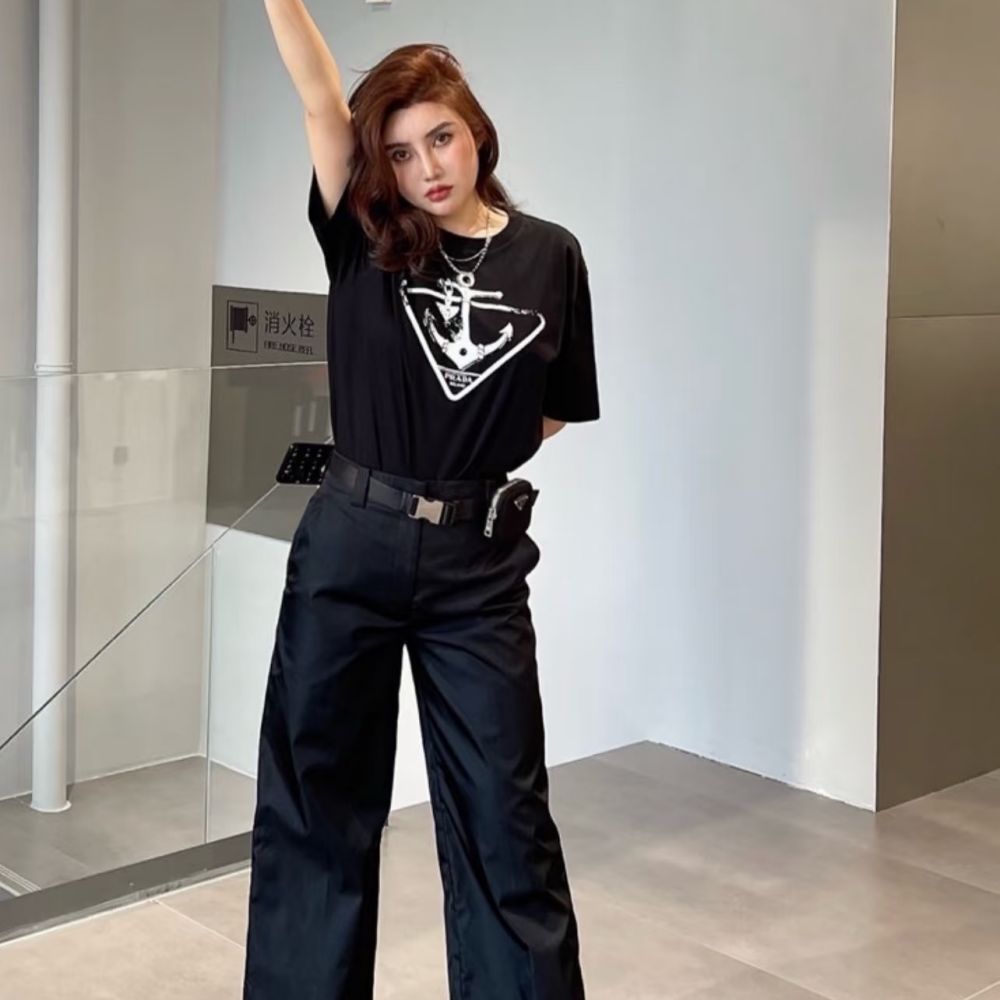 [프라다] PRADA 앵커 트라이앵글 로고 프린트 티셔츠