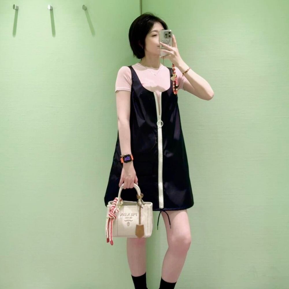 [프라다] PRADA 나일론 집업 슬리브리스 드레스