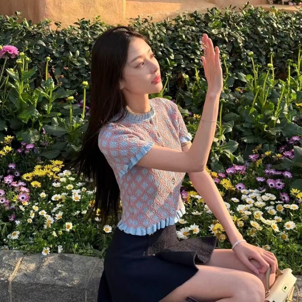 [프라다] PRADA 블루오렌지컬러 레이스 카라 스몰 티셔츠