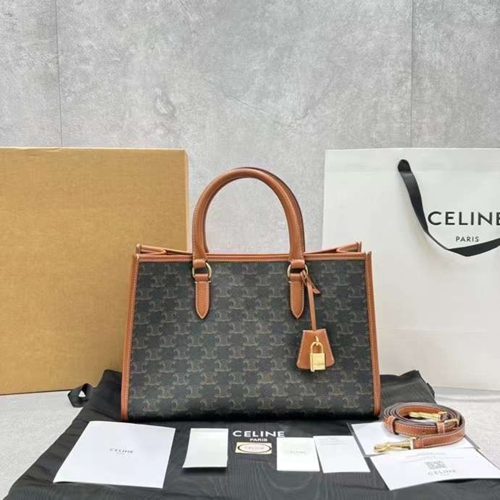 [셀린느] CELINE TRIOMPHE TOTE BAG -셀린느 트리오페 캔버스 로고 버티컬 카바스 백 (탄마이크로) 35x24x12.5cm