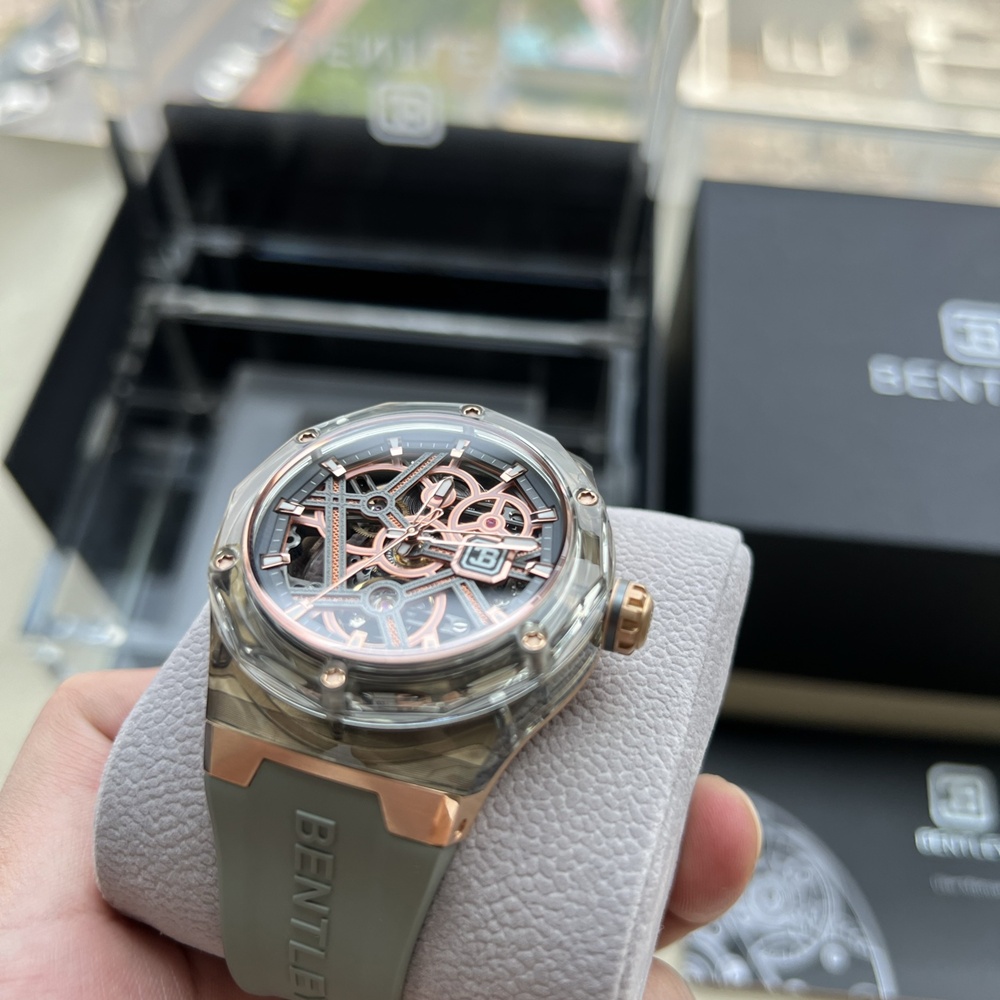 [브라이틀링] Breitling 브라이틀링 벤틀리 스켈레톤 러버 45mm