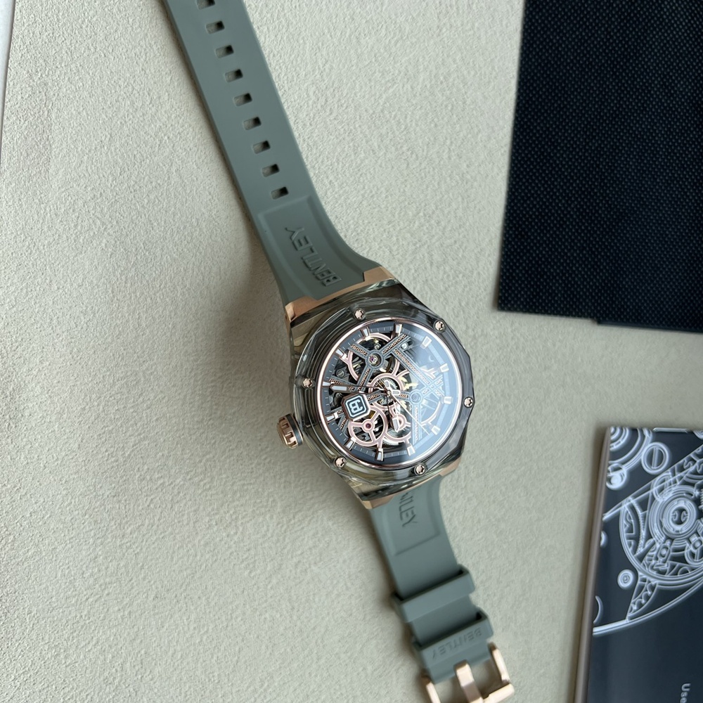 [브라이틀링] Breitling 브라이틀링 벤틀리 스켈레톤 러버 45mm