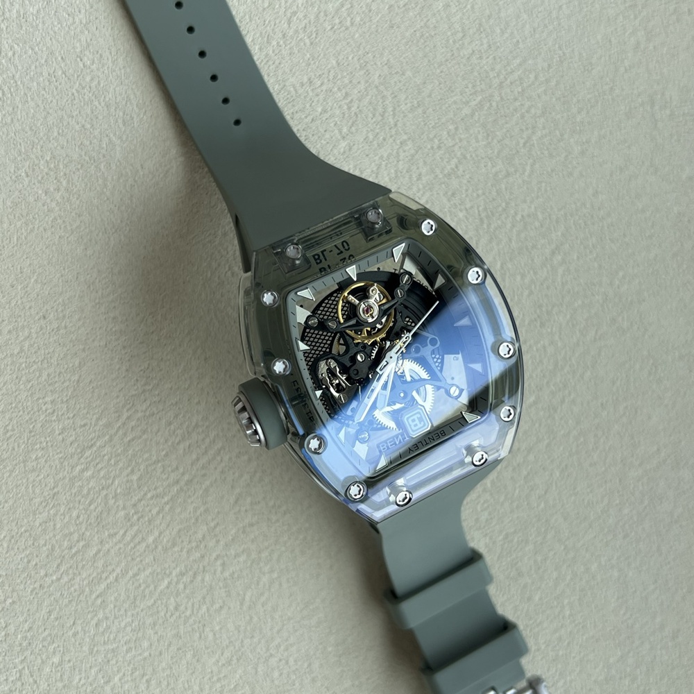 [브라이틀링] Breitling 브라이틀링 벤틀리 누드 스켈레톤 러버 42.2mm