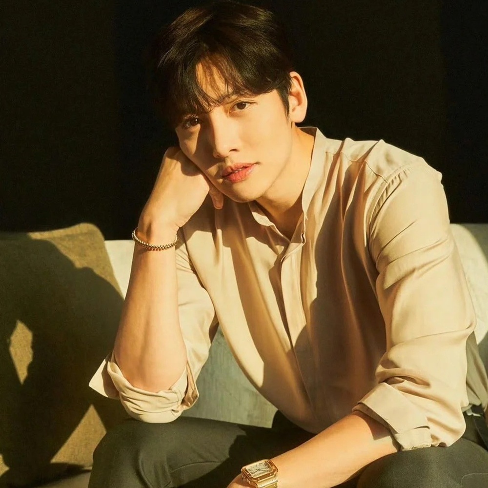 [까르띠에] Cartier 산토스 – Santos De Cartier Santos 35.1 x 41.9 mm 39.8 x 47.5 mm